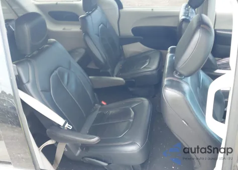 2018 Chrysler Pacifica Touring L z USA, uszkodzony, nr VIN 2C4RC1BG2JR155378